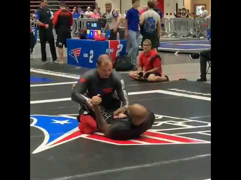 Hip bump to Triangle choke