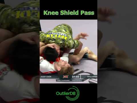 Splitting the legs when passing half guard